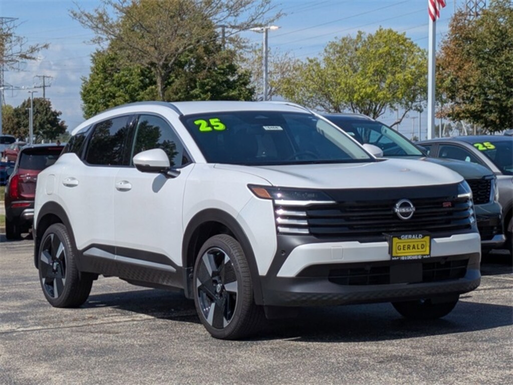 Used 2025 Nissan Kicks SR SUV