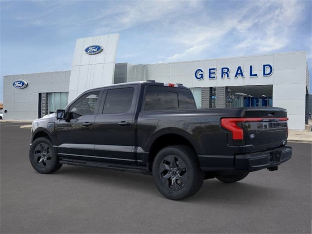 New 2025 Ford F-150 Lightning Lariat TRUCK