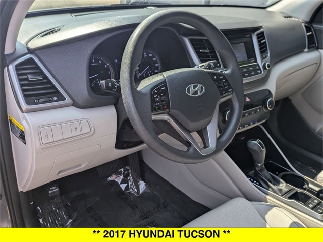 Used 2017 Hyundai Tucson SE with VIN KM8J3CA4XHU350332 for sale in North Aurora, IL