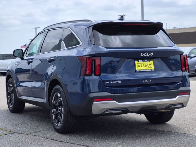 2025 Kia Sorento S - Photo 9