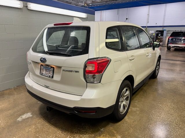 Used 2018 Subaru Forester Base with VIN JF2SJAAC6JH422539 for sale in North Aurora, IL
