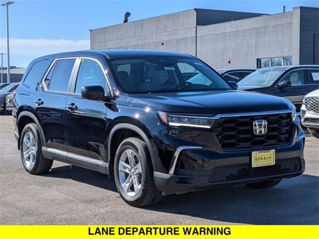 Used 2024 Honda Pilot LX SUV