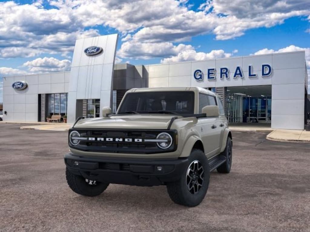 New 2026 Ford Bronco Outer Banks SUV