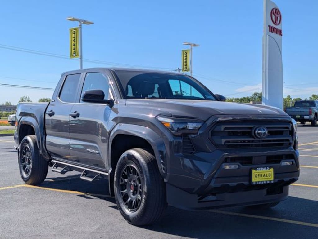 Used 2025 Toyota Tacoma Truck Double Cab