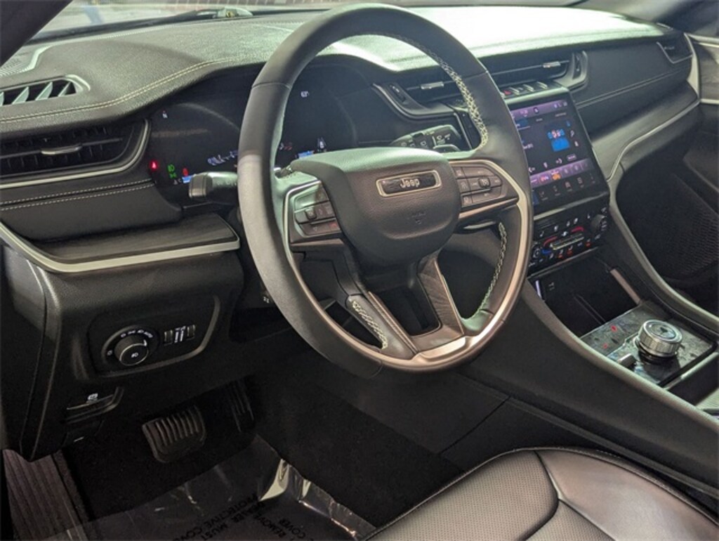 Used 2025 Jeep Grand Cherokee L Limited SUV