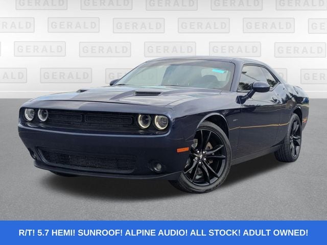 2017 Dodge Challenger R/T's photo