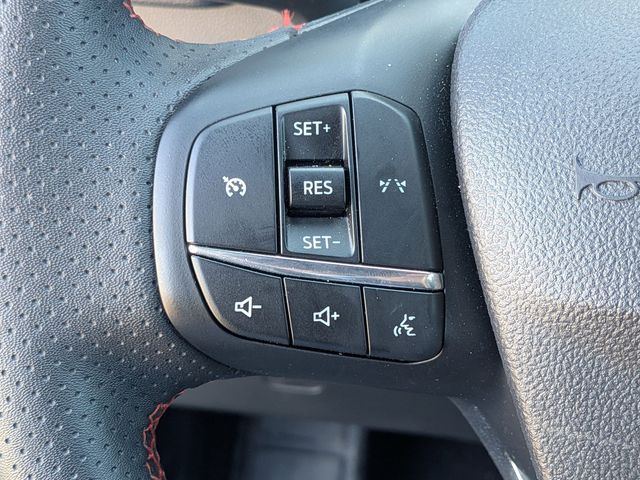 2025 Ford Escape ST-Line - Photo 14