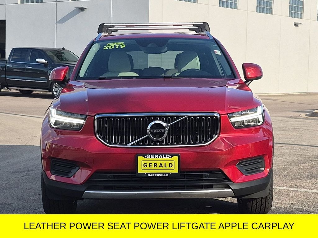 Used 2019 Volvo XC40 T4 Momentum SUV