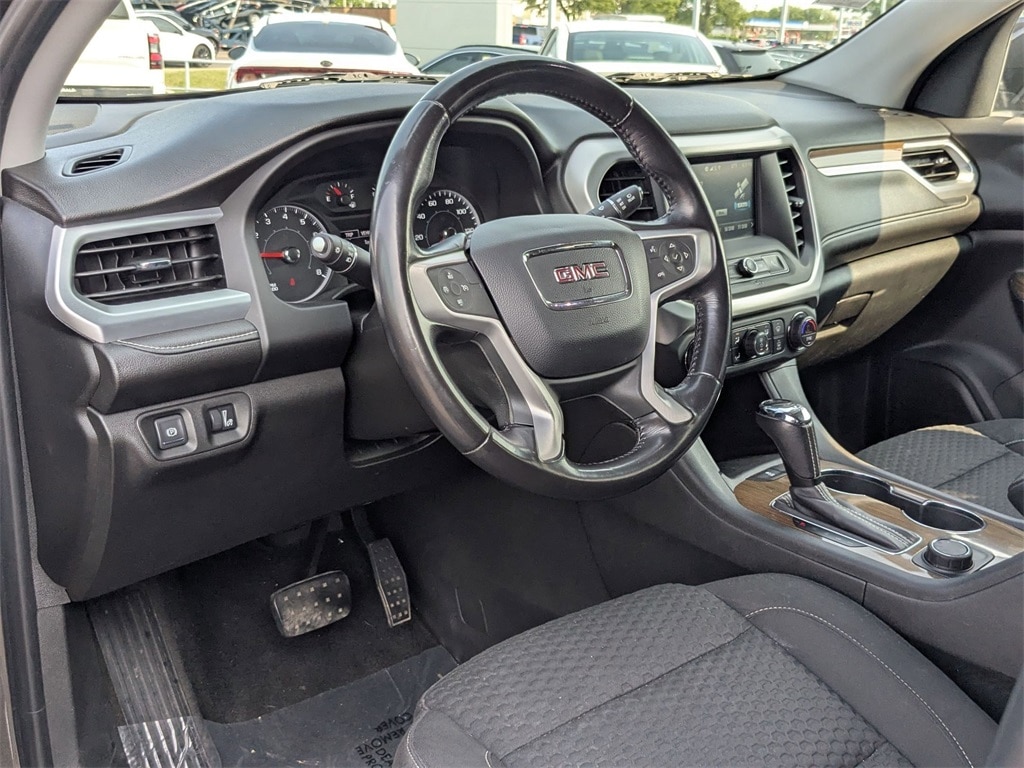 Used 2019 GMC Acadia SLE-1 with VIN 1GKKNRLA2KZ195377 for sale in North Aurora, IL