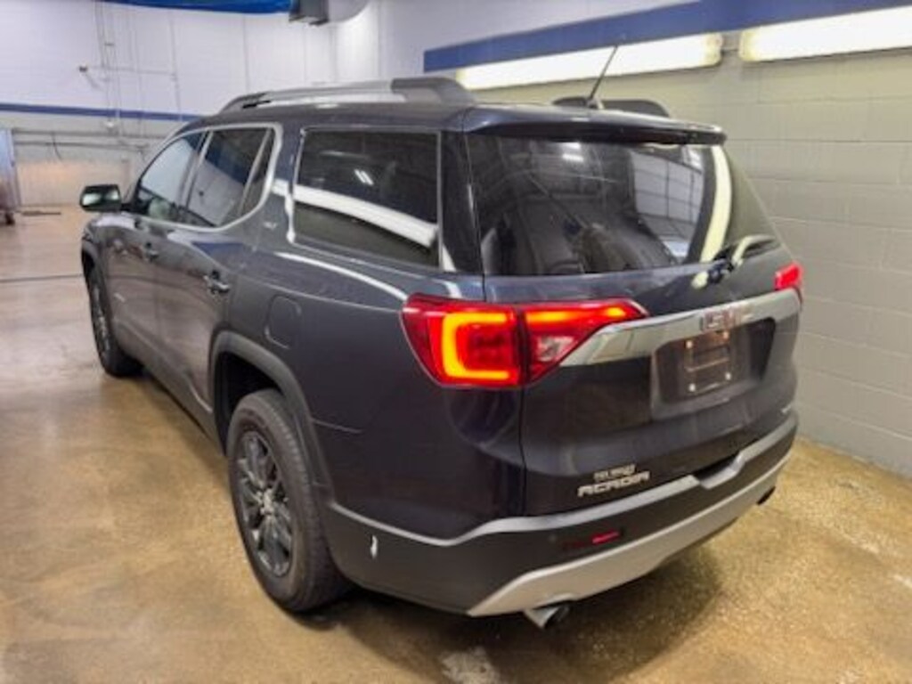 Used 2019 GMC Acadia SLT-1 SUV