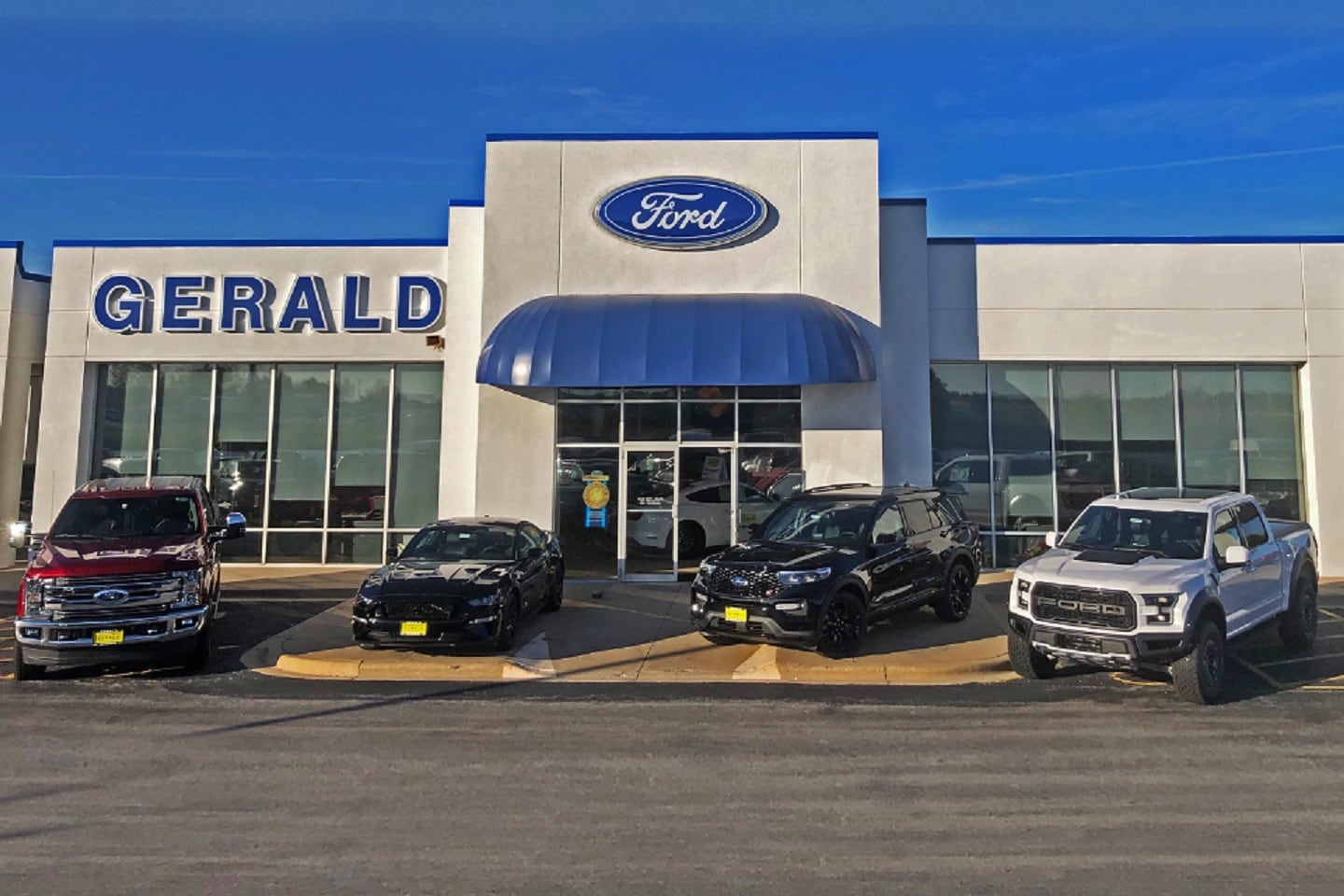 New and Used Ford dealership in North Aurora Gerald Ford Serving