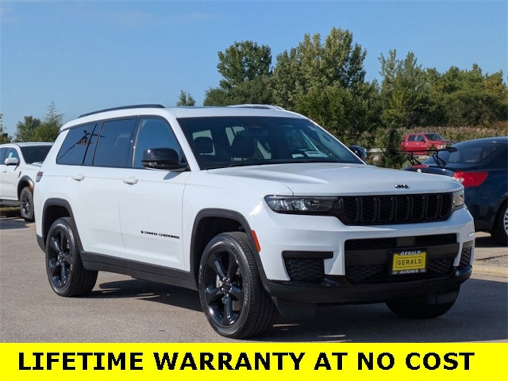 Used 2023 Jeep Grand Cherokee L Laredo SUV