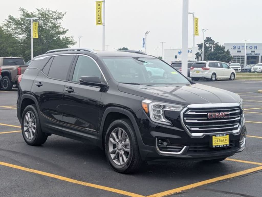 Used 2024 GMC Terrain SLT SUV