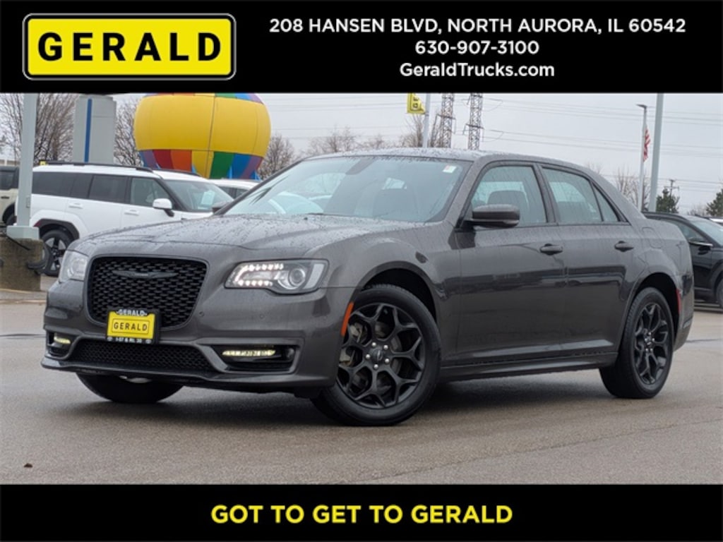 Used 2023 Chrysler 300 Touring L Sedan