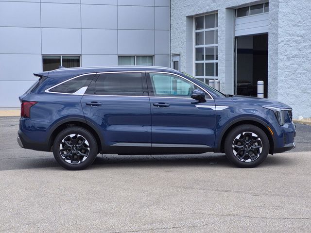 2025 Kia Sorento S - Photo 6