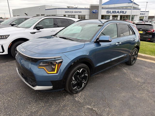 2023 Kia Niro Wave EV's photo