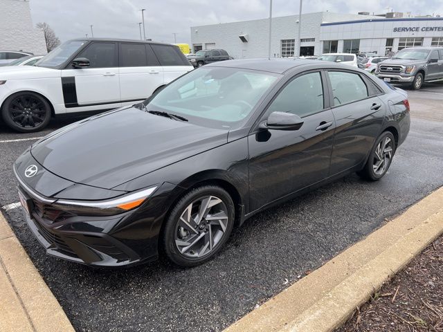 2025 Hyundai Elantra SEL