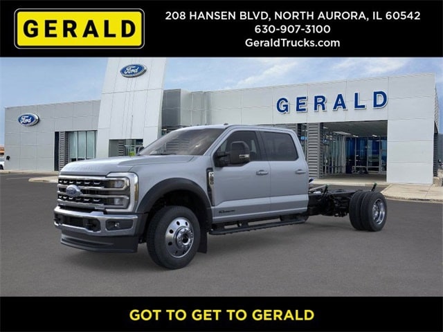 2026 Ford F-550 Super Duty Chassis Cab Lariat's photo