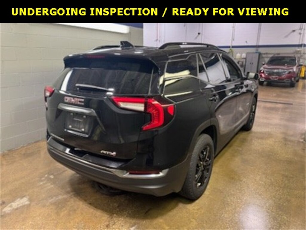 Used 2022 GMC Terrain AT4 SUV