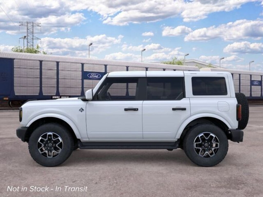 New 2026 Ford Bronco Outer Banks SUV