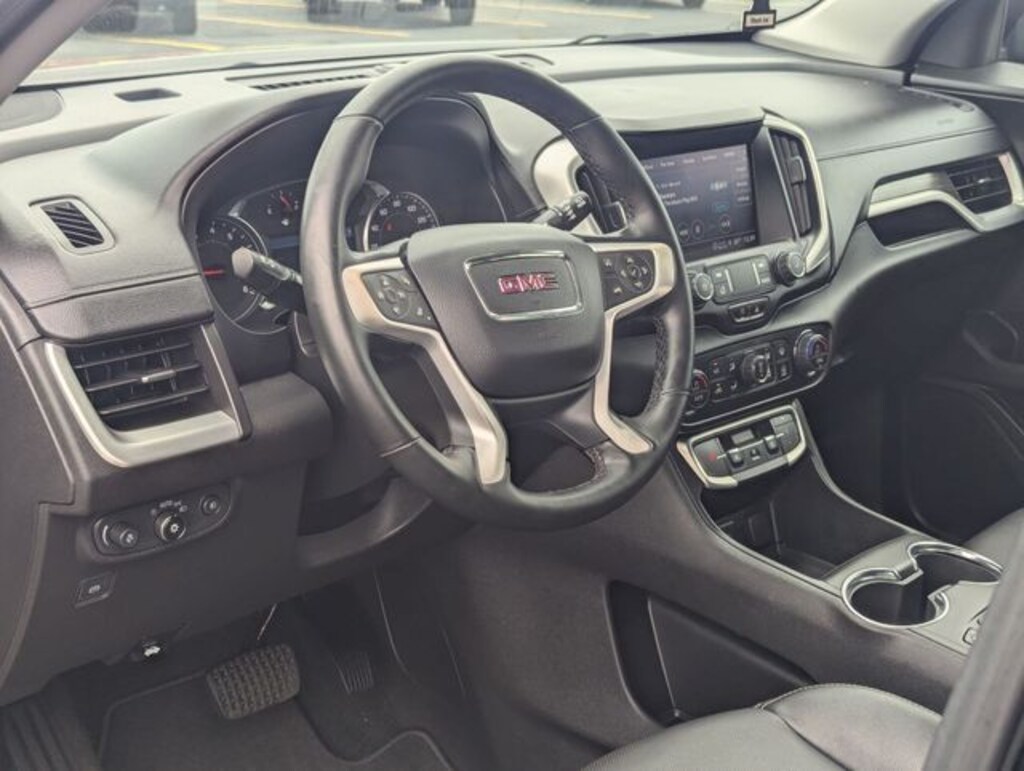 Used 2024 GMC Terrain SLT SUV