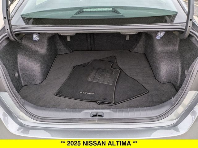 2025 Nissan Altima S - Photo 24