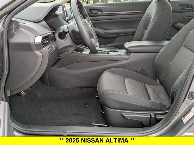2025 Nissan Altima S - Photo 11