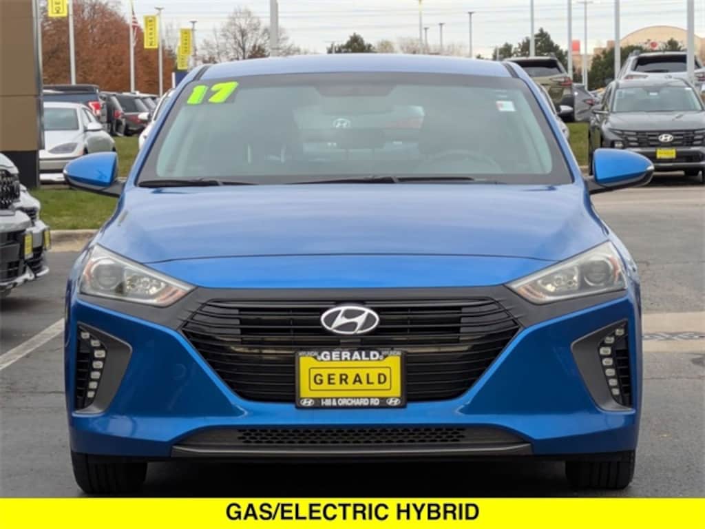 Used 2017 Hyundai Ioniq Hybrid SEL Hatchback