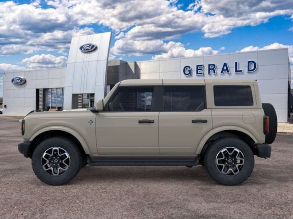 New 2026 Ford Bronco Outer Banks SUV