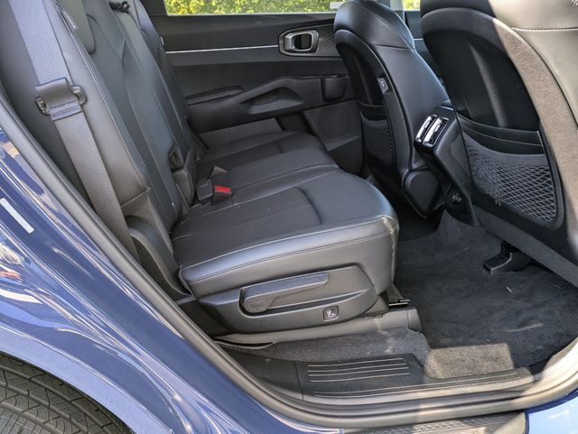 2025 Kia Sorento S - Photo 31