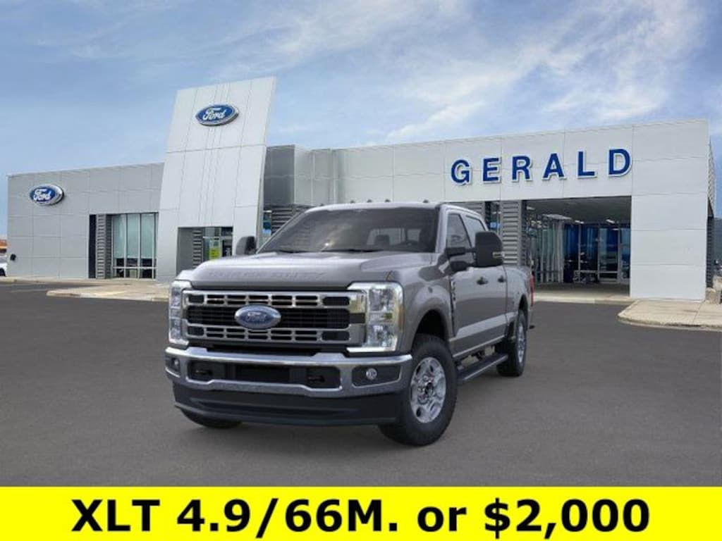 New 2026 Ford F-250 XLT Truck Crew Cab