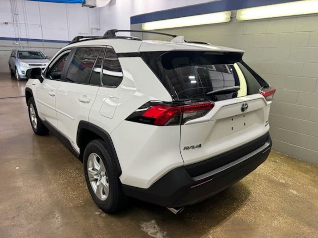 Used 2021 Toyota RAV4 Hybrid XLE SUV