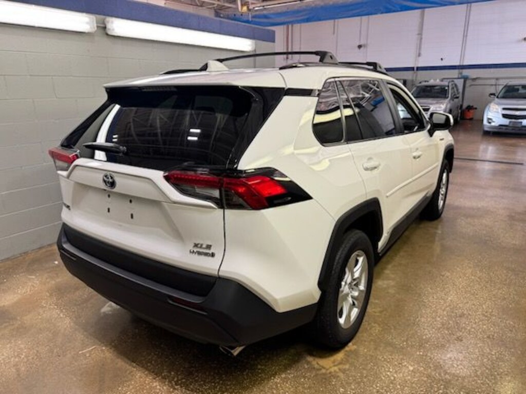 Used 2021 Toyota RAV4 Hybrid XLE SUV