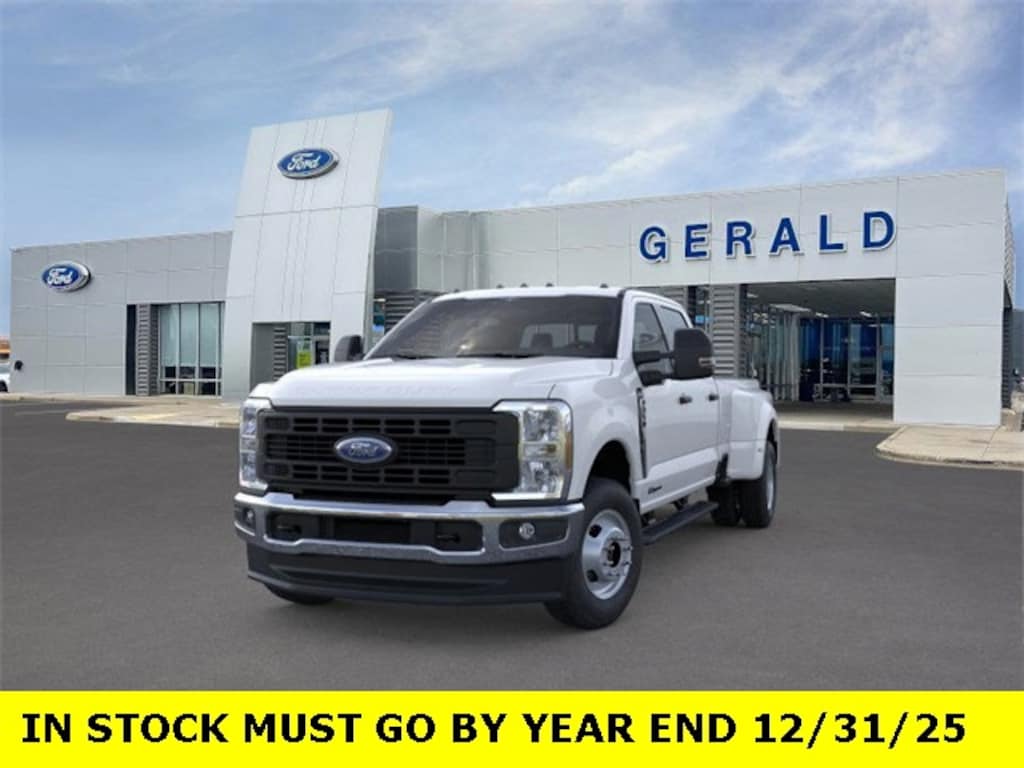 New 2026 Ford F-350 XL Truck Crew Cab