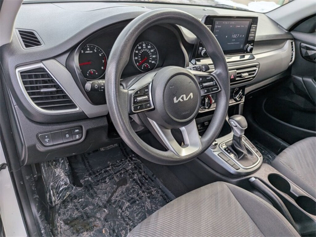 Used 2022 Kia Seltos LX SUV