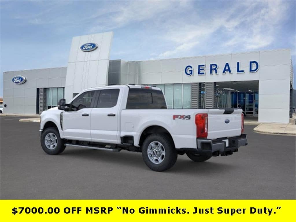 New 2026 Ford F-250 XLT Truck Crew Cab