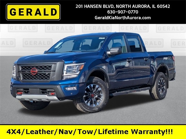 2024 Nissan Titan PRO-4X's photo