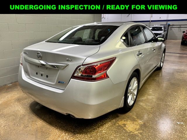 Used 2013 Nissan Altima Sedan SV with VIN 1N4AL3AP0DC132274 for sale in North Aurora, IL