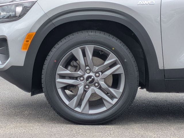 2023 Kia Seltos LX - Photo 9