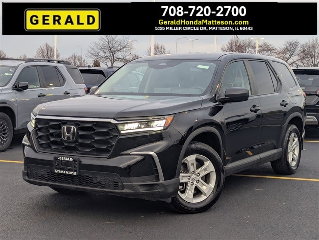 2024 Honda Pilot LX's photo