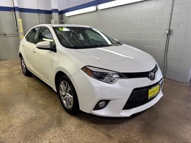 2016 Toyota Corolla LE Eco Plus AT's photo