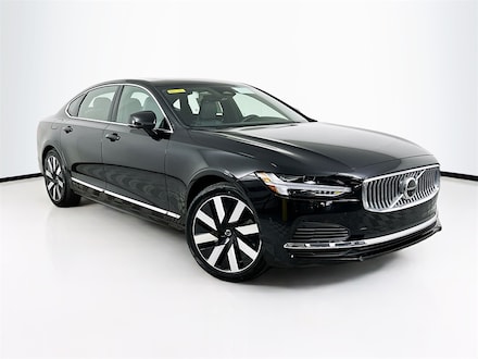2024 Volvo S90 Recharge Plug-In Hybrid Ultimate Sedan