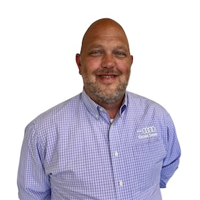 Staff member Chris Martin from d8c387d62905