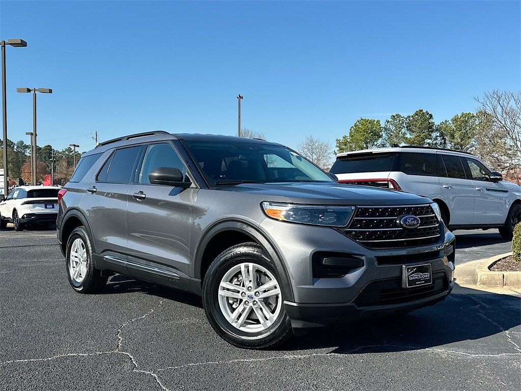 Used 2022 Ford Explorer XLT SUV