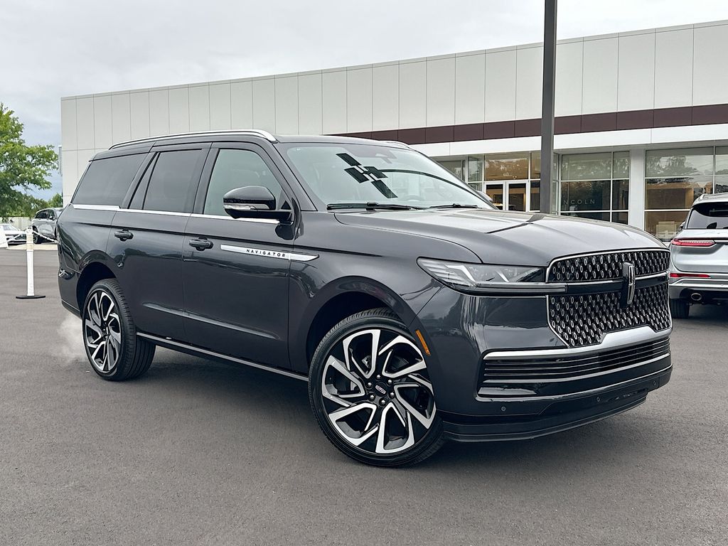 2026 Lincoln Navigator Reserve 4WD's photo