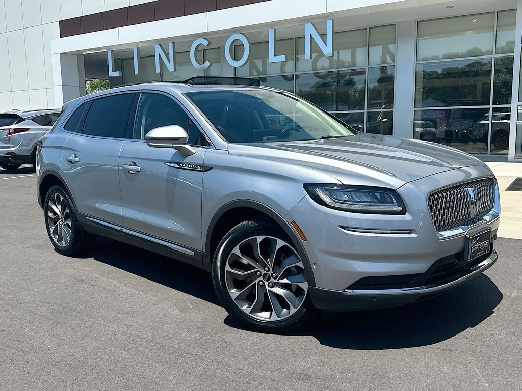 2023 Lincoln Nautilus Reserve AWD's photo