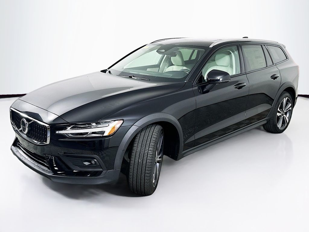 2026 Volvo V60 Cross Country