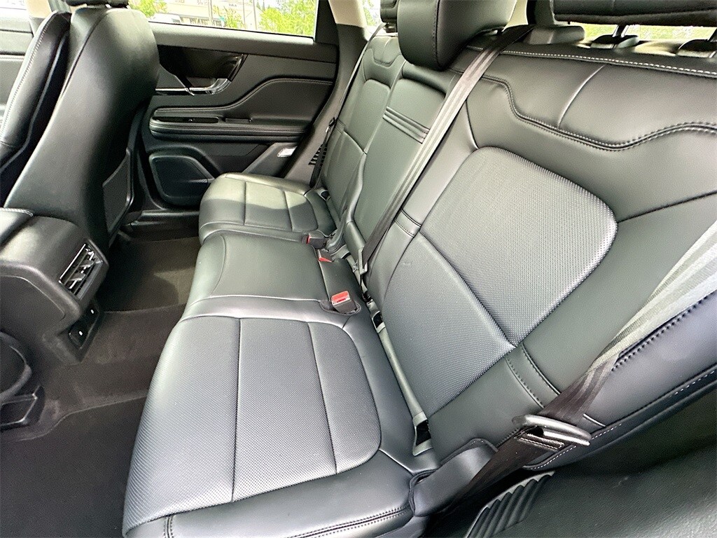 2025 Lincoln Corsair Reserve photo 4