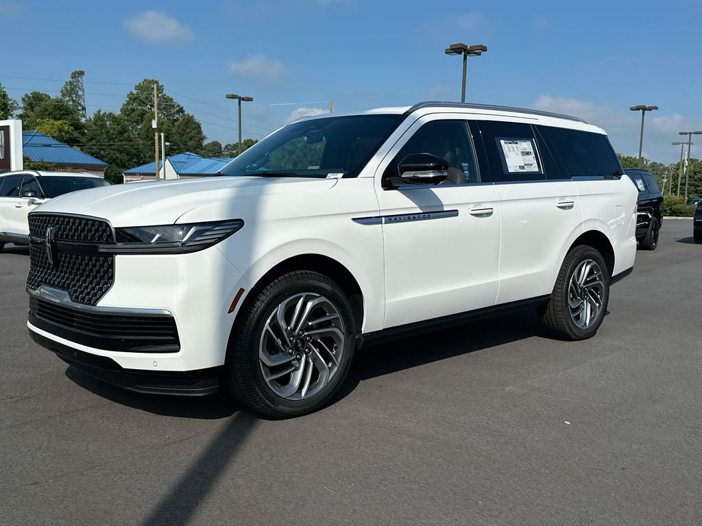 2027 Lincoln Navigator