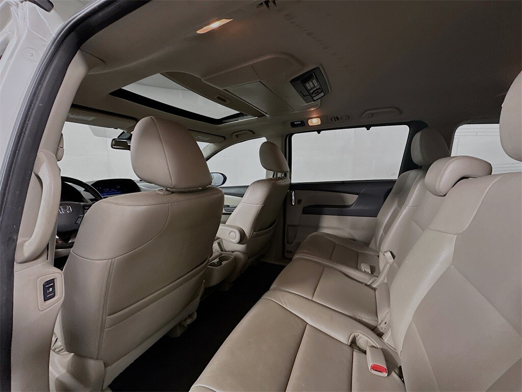 Used 2016 Honda Odyssey Touring Minivan/Van